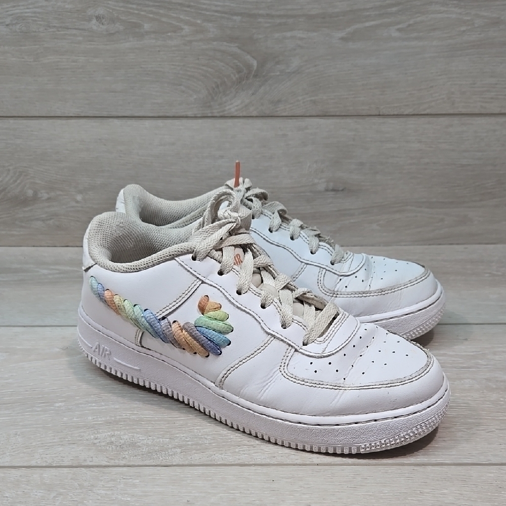Nike FQ4948-100 Air White Sneakers with Rainbow Accents Sz 6.5Youth 7.5Women